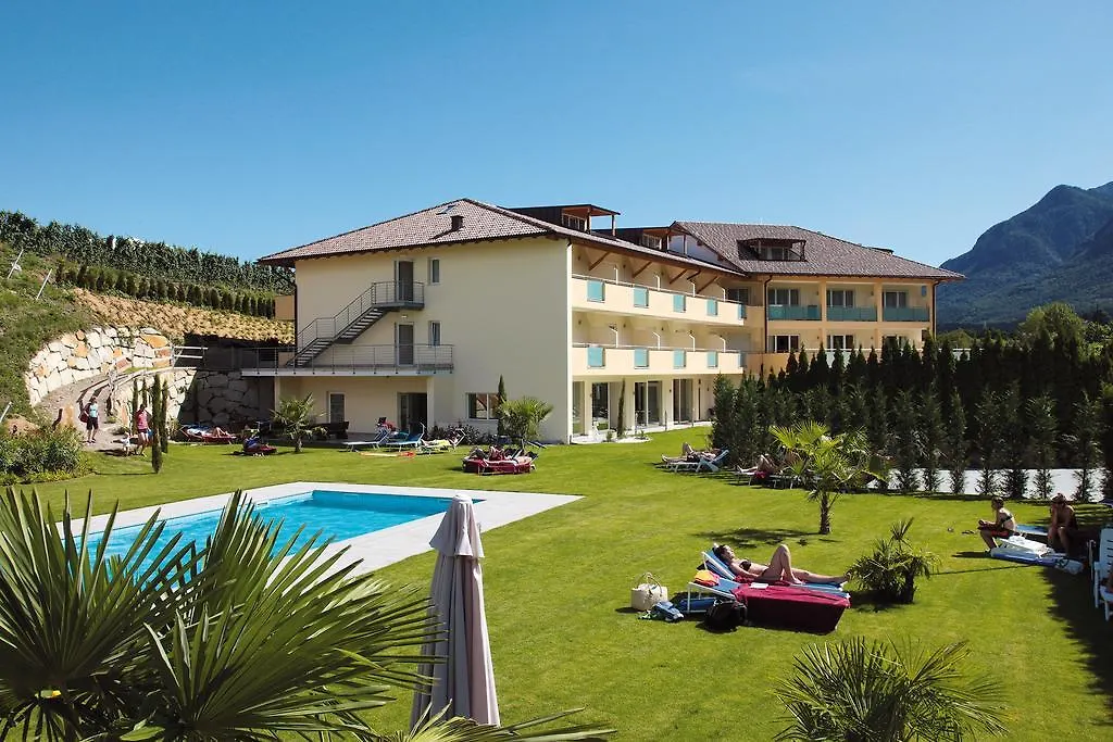 Hotel Weingarten-1