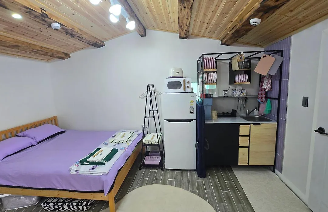 Spring Day Guesthouse-1