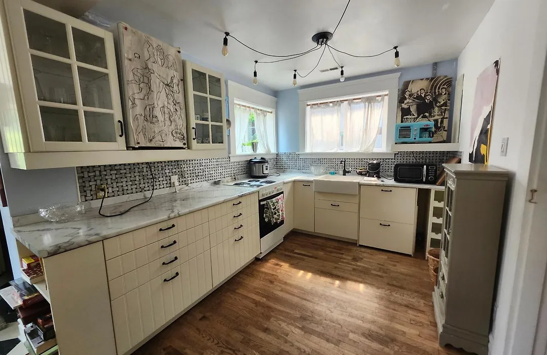 Lakeview Suite By Trout Lake-1