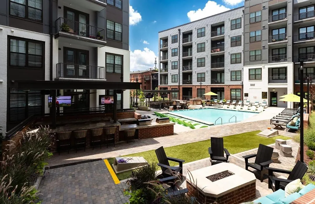 Landing Beautiful 1Bd Gym Rooftop Lounge-1