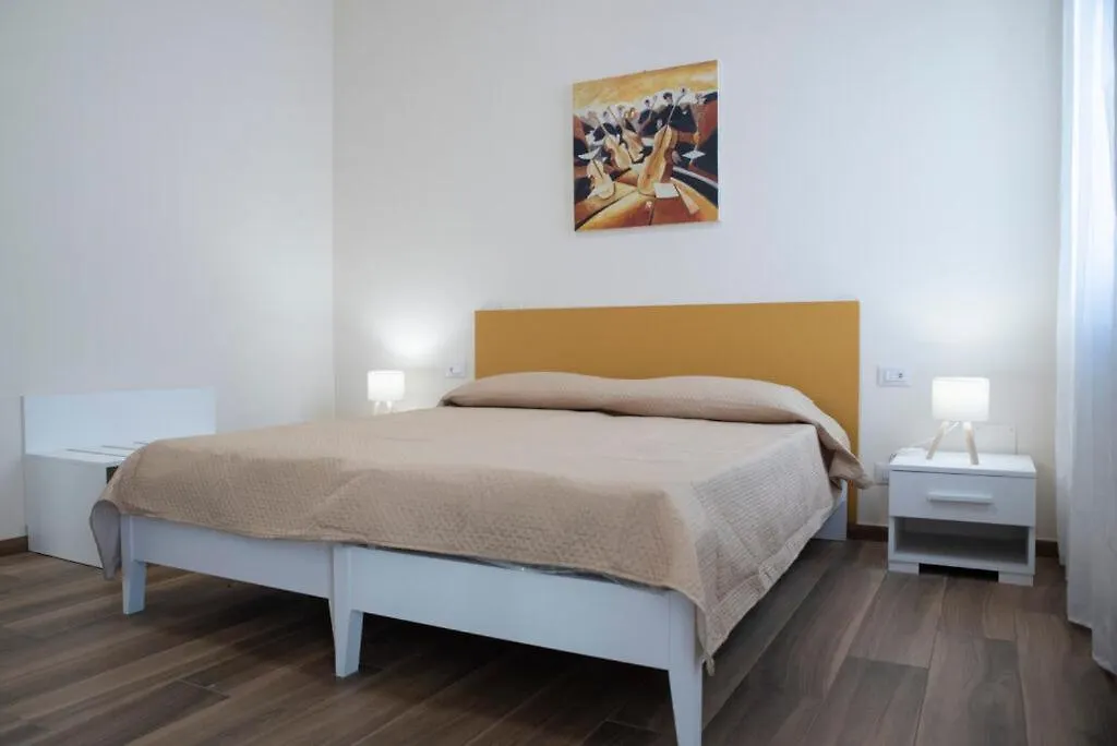 Akrone Rooms City Center-1