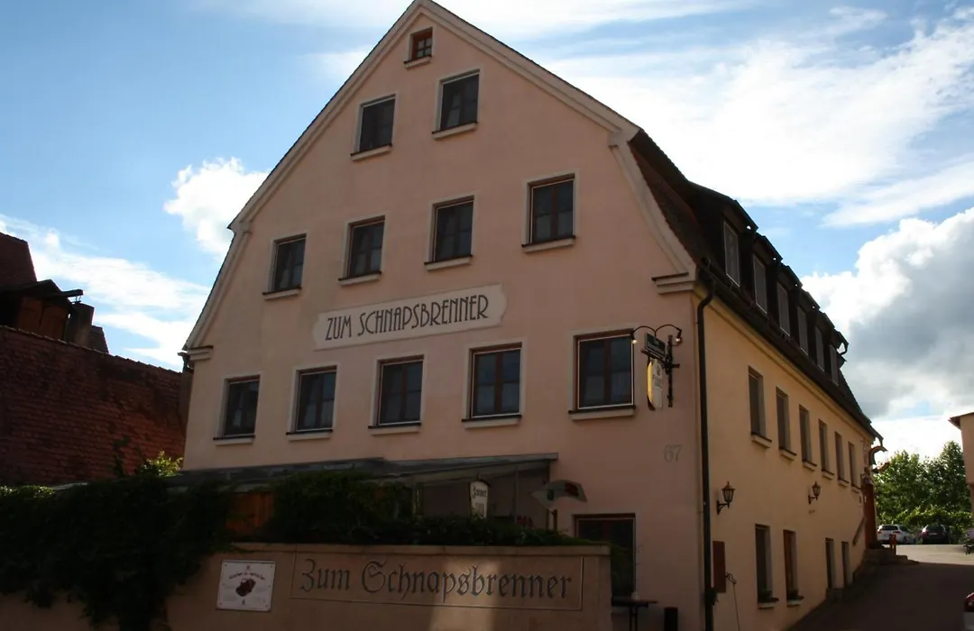 Zum Schnapsbrenner - Hotel garni-1