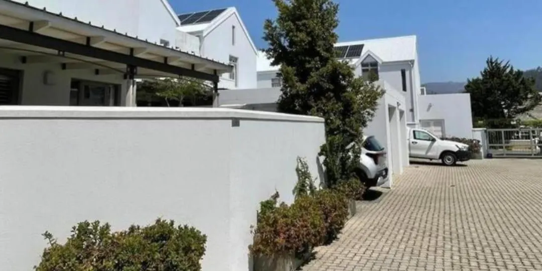 Franschhoek Gem On Van Wijk-1