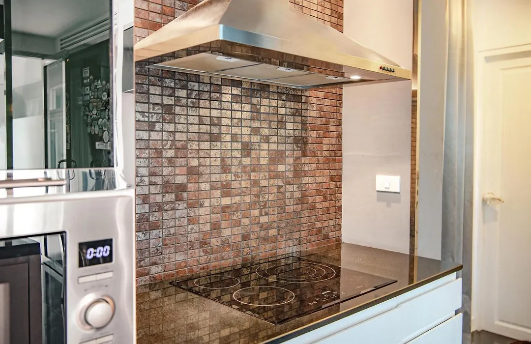 Luxury Pure Modern Pool Villa 5Bed Ktv Gym Nr Bts&Central-1