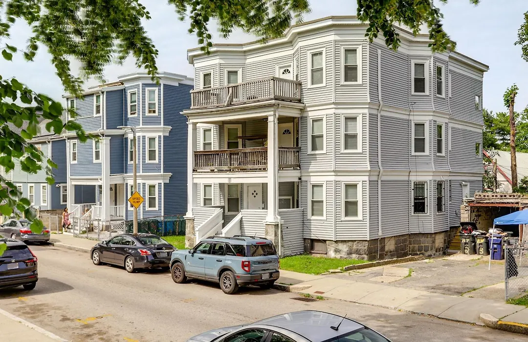 4 Mi To Fenway Park: Pet-Friendly Dorchester Apt!-1