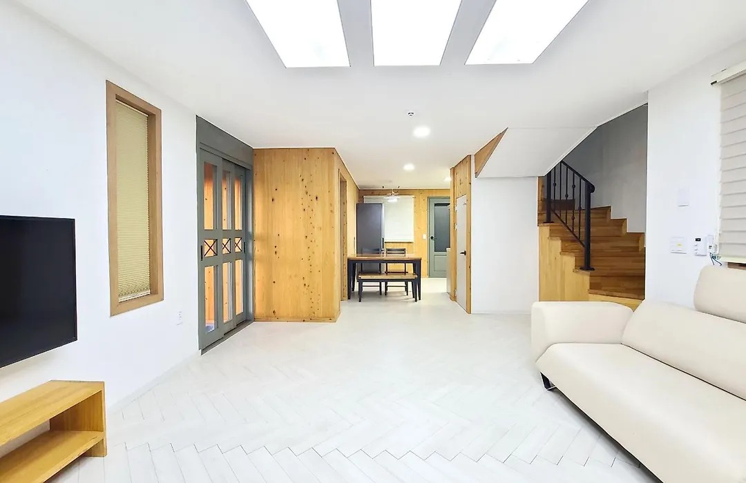 Gyeongju Art Hill Family Group Pet-Friendly Pension-1