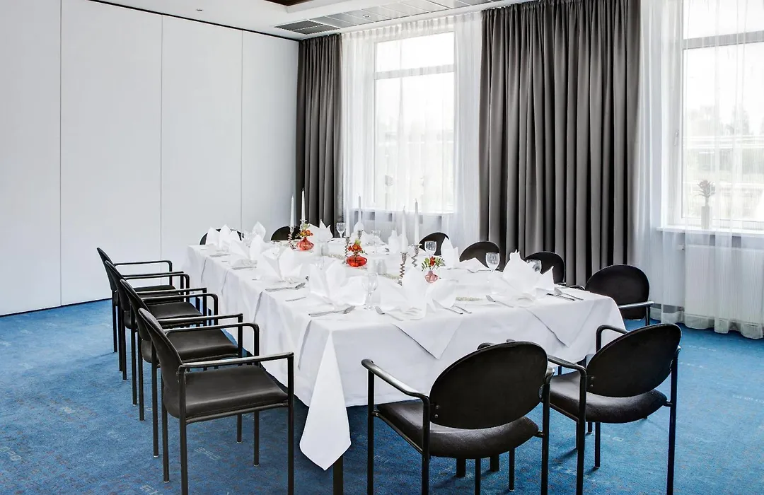 Intercityhotel Rostock-1