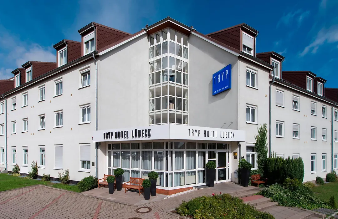 Tryp By Wyndham Luebeck Aquamarin-1