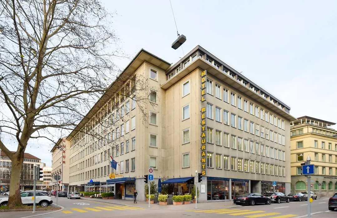 Glärnischhof by TRINITY-1