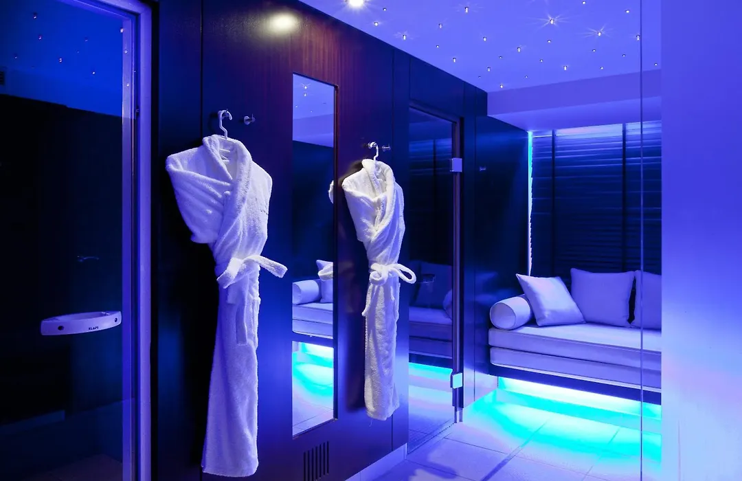Hotel Etoile Maillot-1