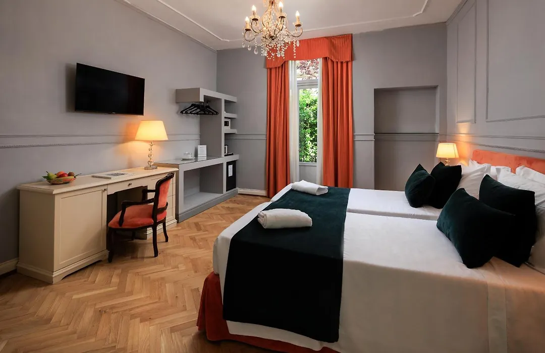 Hotel Villa Carlotta-1