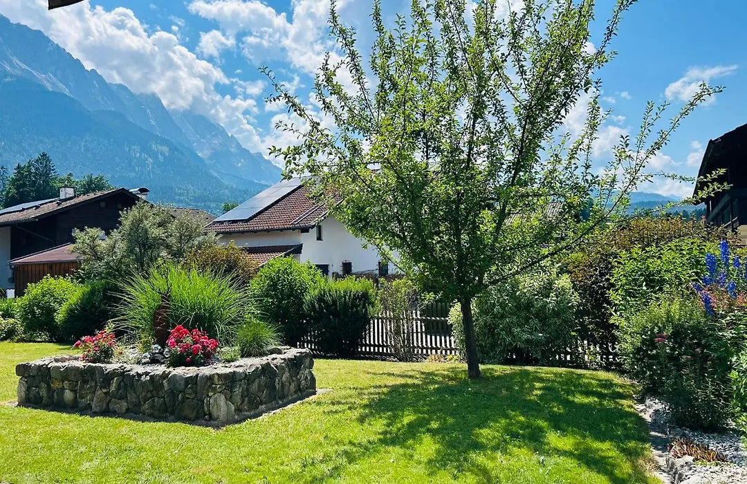 Ferienhaus Alpenperle-1