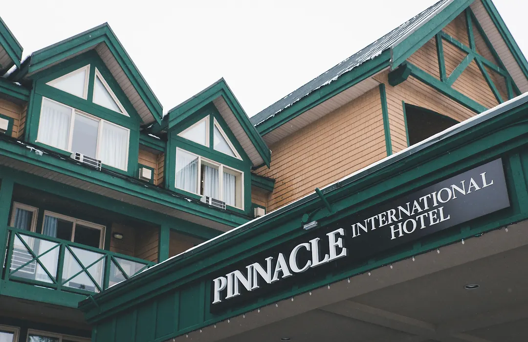 Pinnacle Hotel Whistler-1