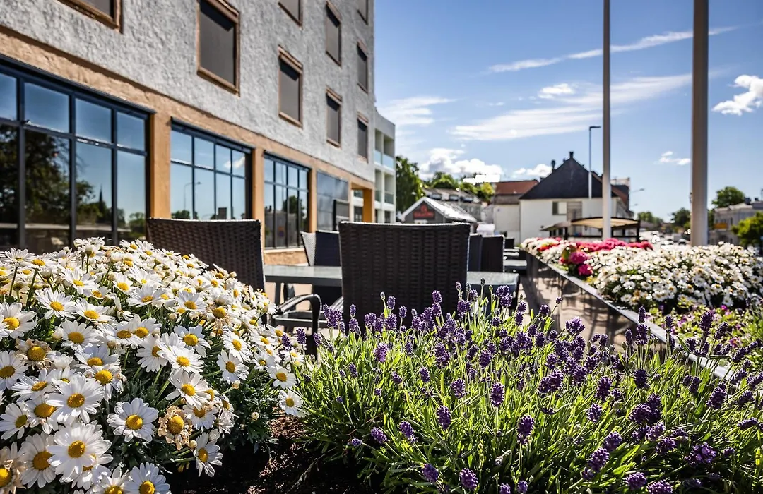 Quality Hotel Grand Larvik-1