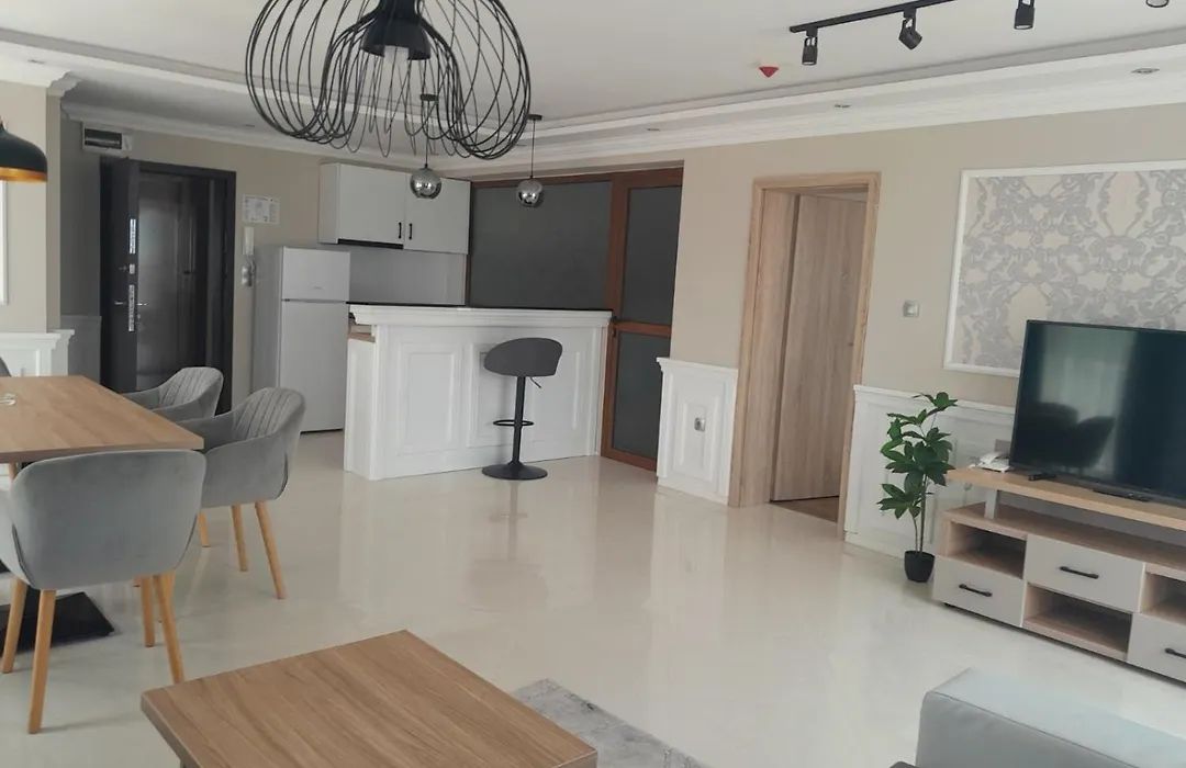 Vemara City Boutique Hotel-Free Parking-1