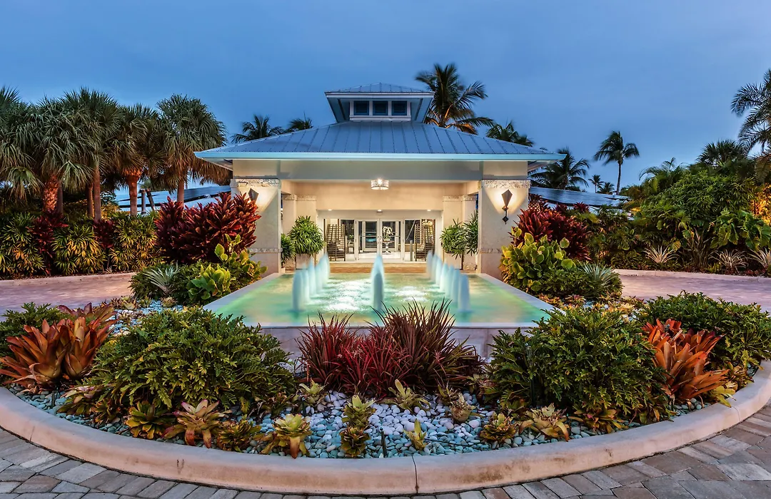 Islander Resort-1