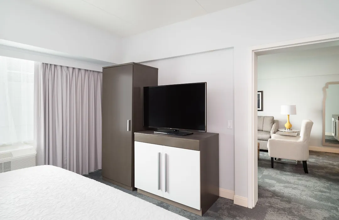 Hampton Inn Philadelphia Center City-Convention Center-1
