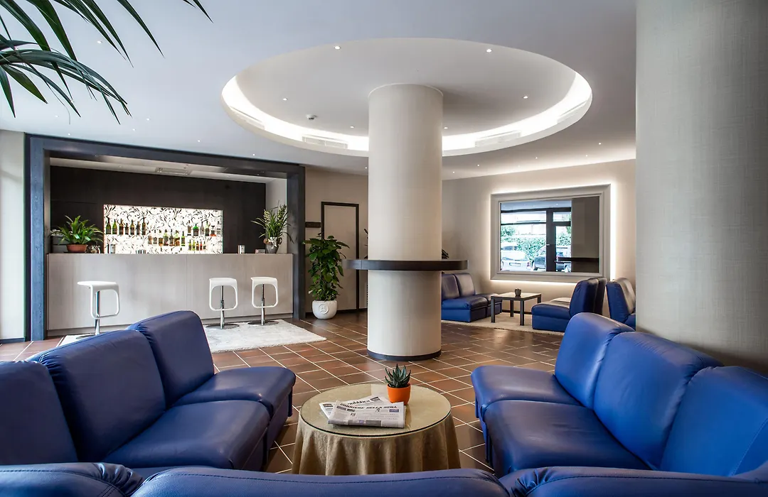 Hotel Mirage-1