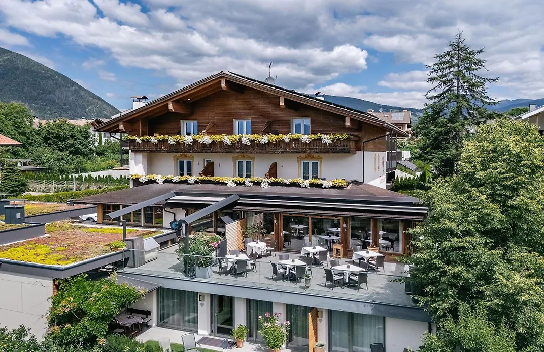 Tirolerhof - Panoramic Apartments-1