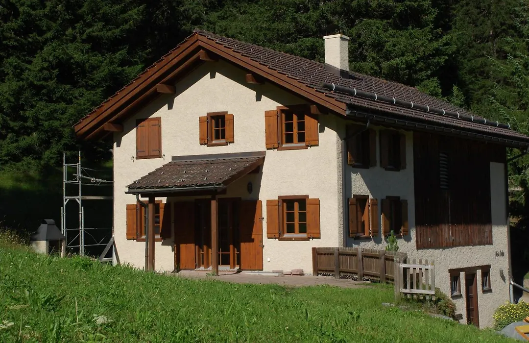 Charming Ski-In Ski-Out Mountain Hut-1