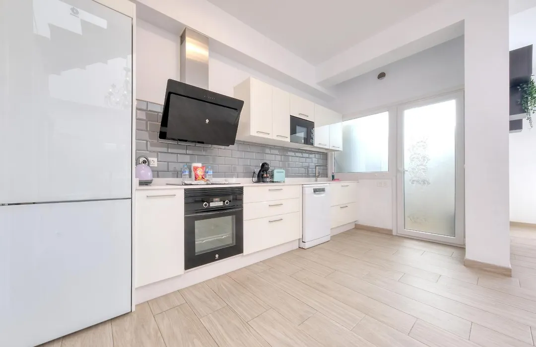 Casa Dang - 600M To The Beach By Lanzarote Vacation Homes-1