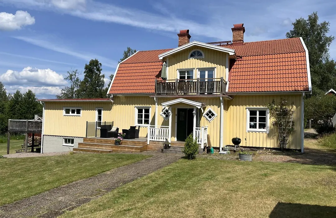 Spacious Apartment With Lake View Only 15 Minutes From Vimmerby-1