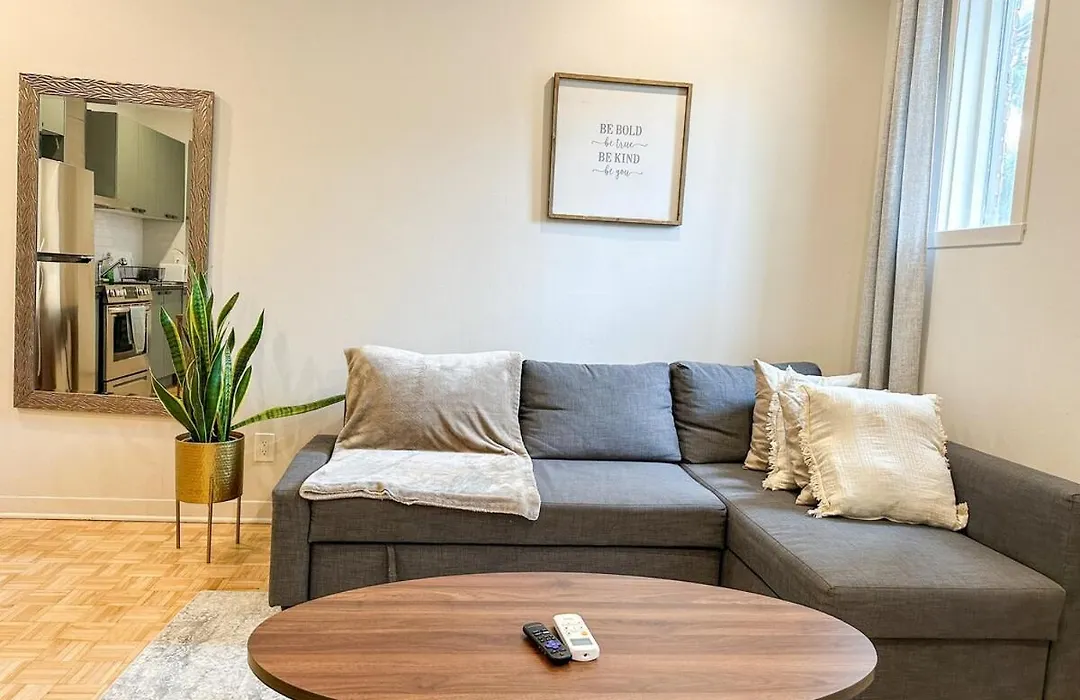 Lovely One-Bedroom In Vibrant Plateau Mont-Royal-1