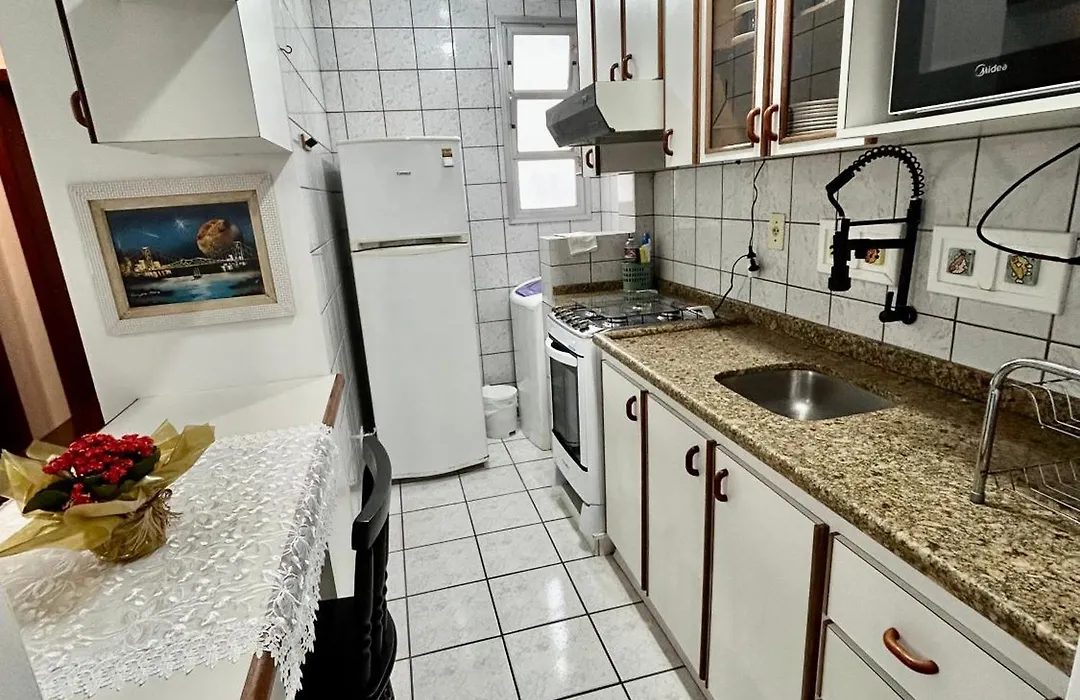 Apartamento A 100 Metros Do Mar-1