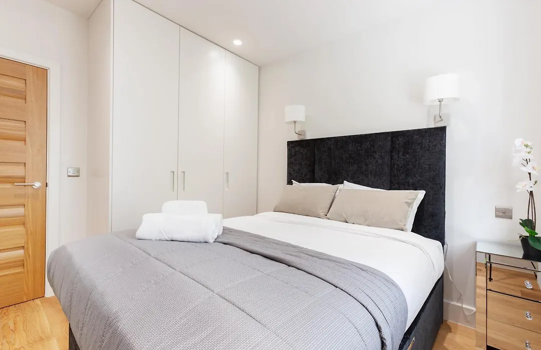 Soho Flat-1