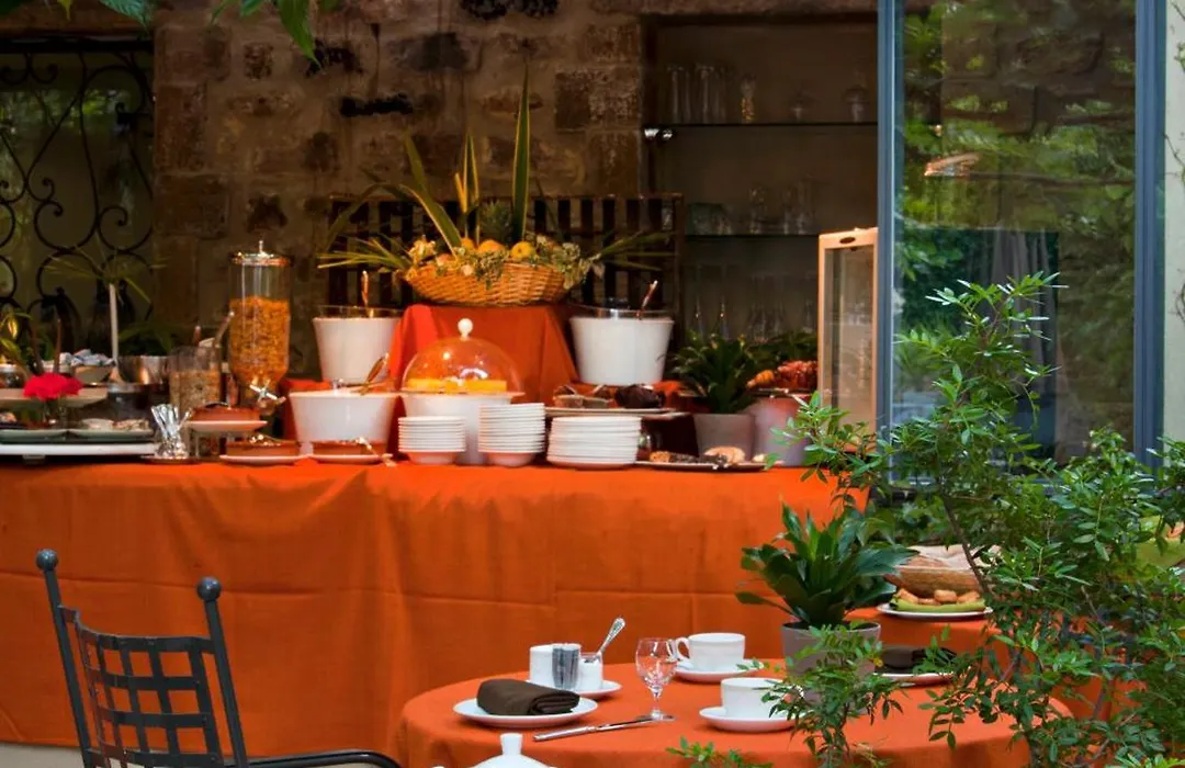 Le Castellas Hotel & Spa - Pont Du Gard - Uzes-1