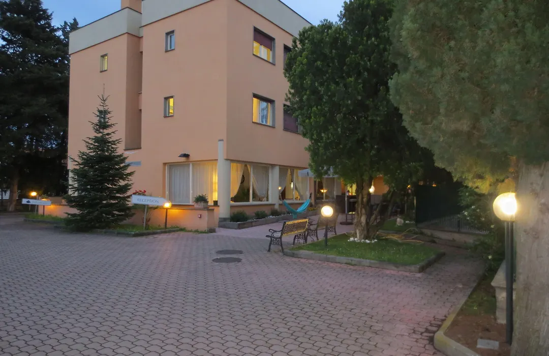 Scheppers Hotel&Hostel-1
