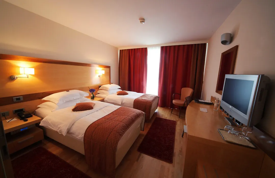 Hotel Lovec-1