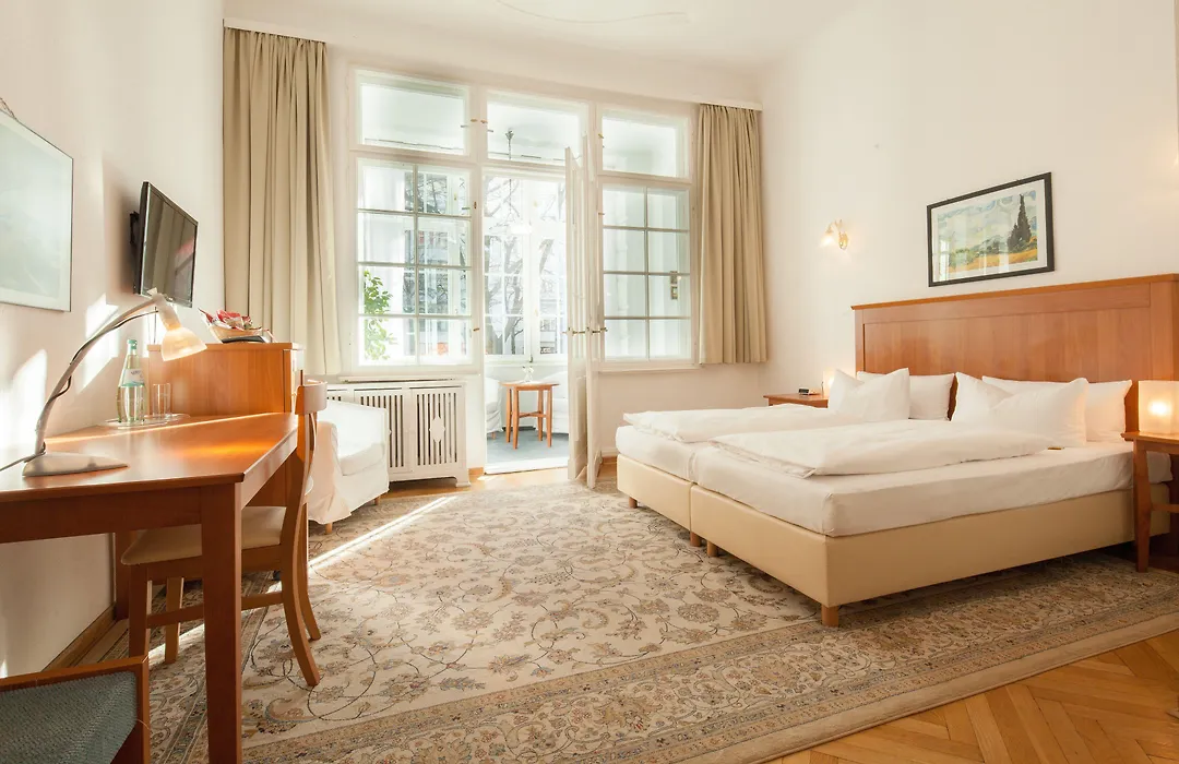 Hotel Brandies an der Messe-1