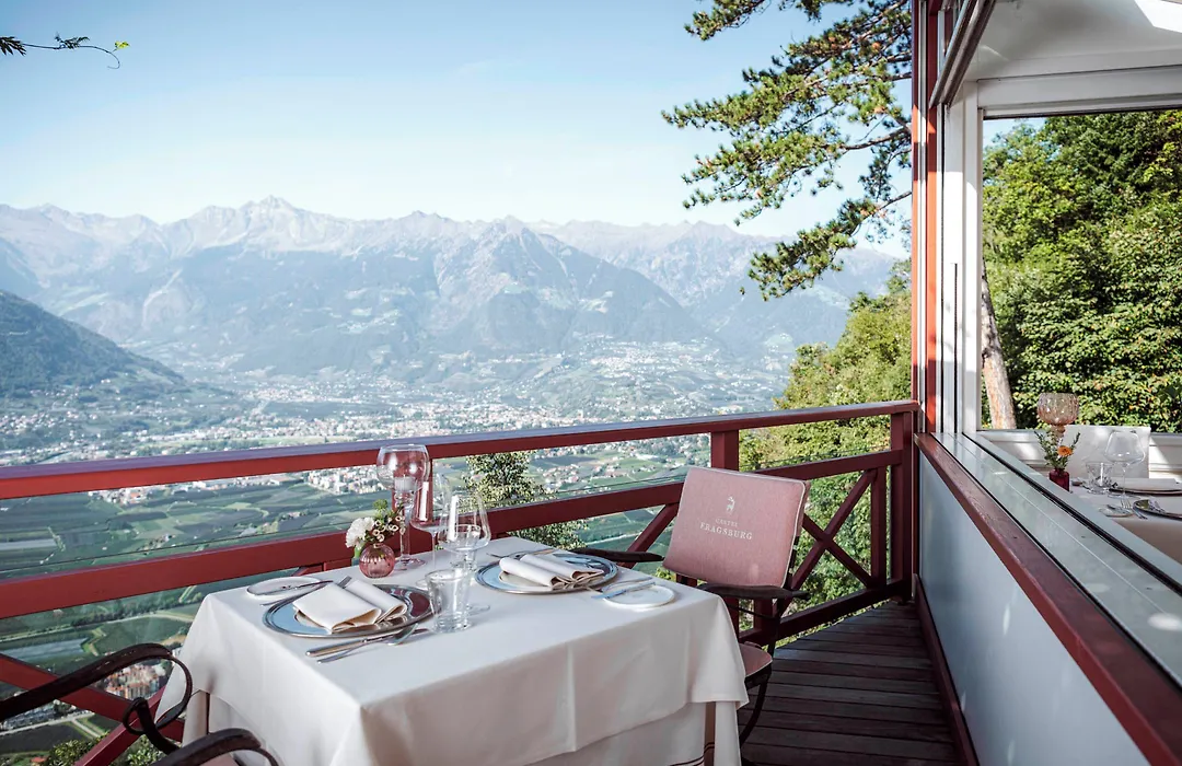 Relais&Chateaux Hotel Castel Fragsburg-1