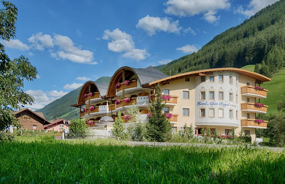 Wellness Refugium & Resort Hotel Alpin Royal - Small Luxury Hotels Of The World-1
