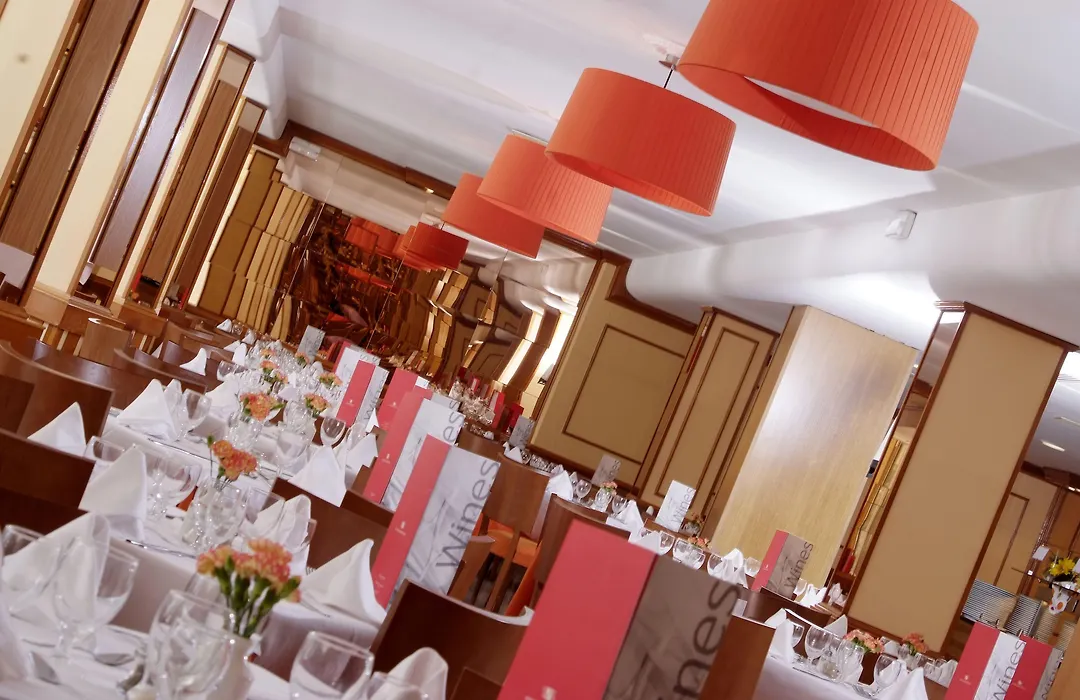 Hotel Clumba-1