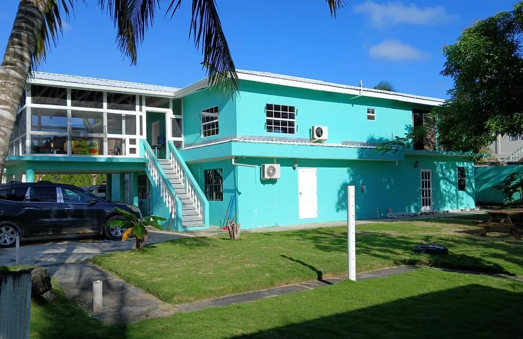 Bamboleo Inn-1