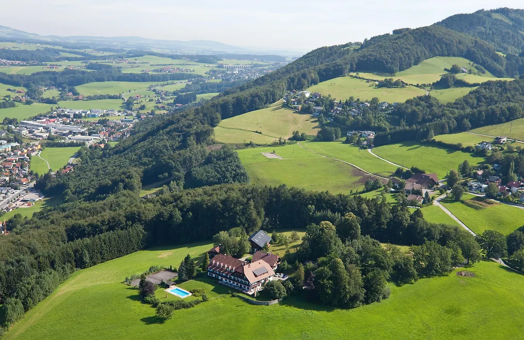 Hotel Schöne Aussicht-1