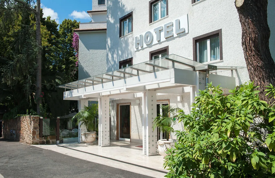 Hotel La Pergola-1