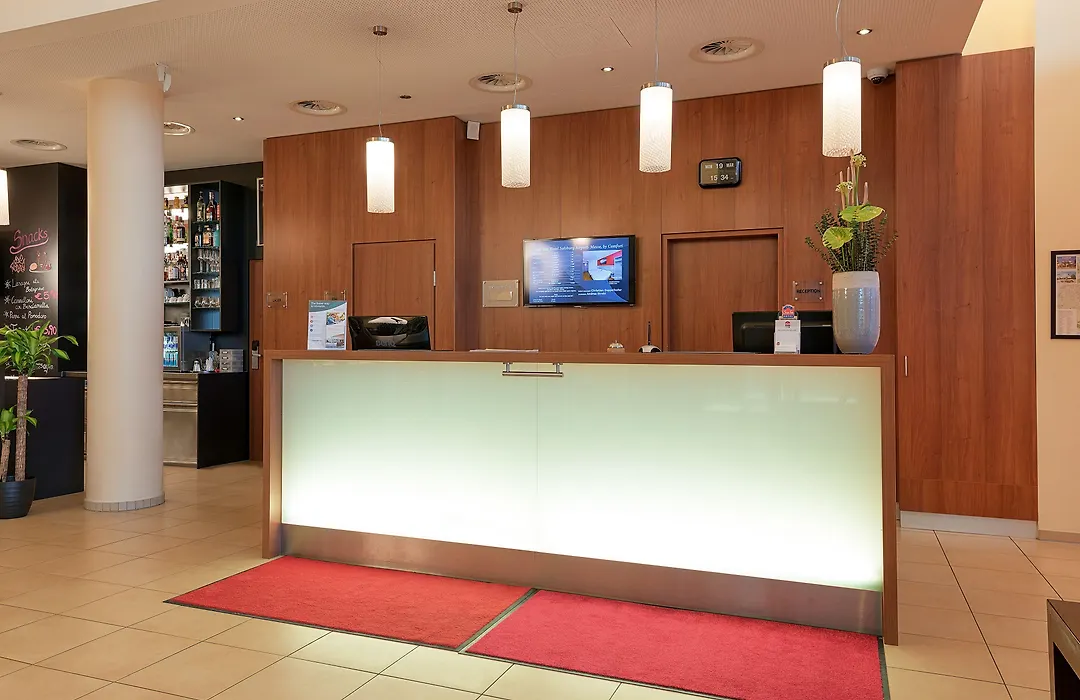 Leonardo Hotel Salzburg Airport-1