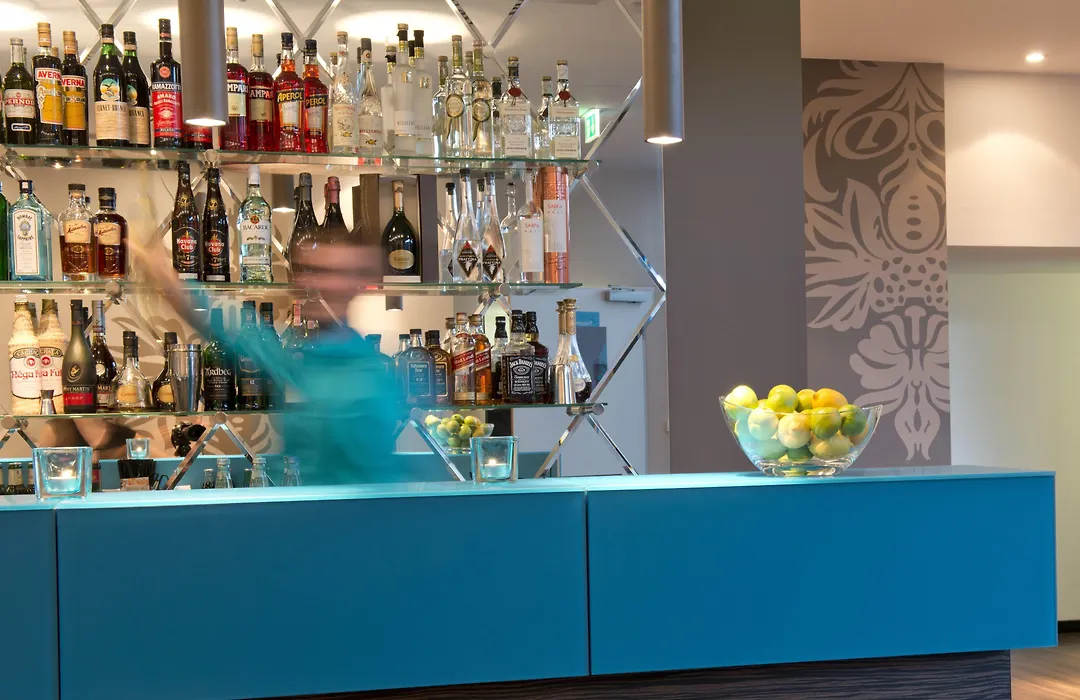 Motel One München-Westend-1