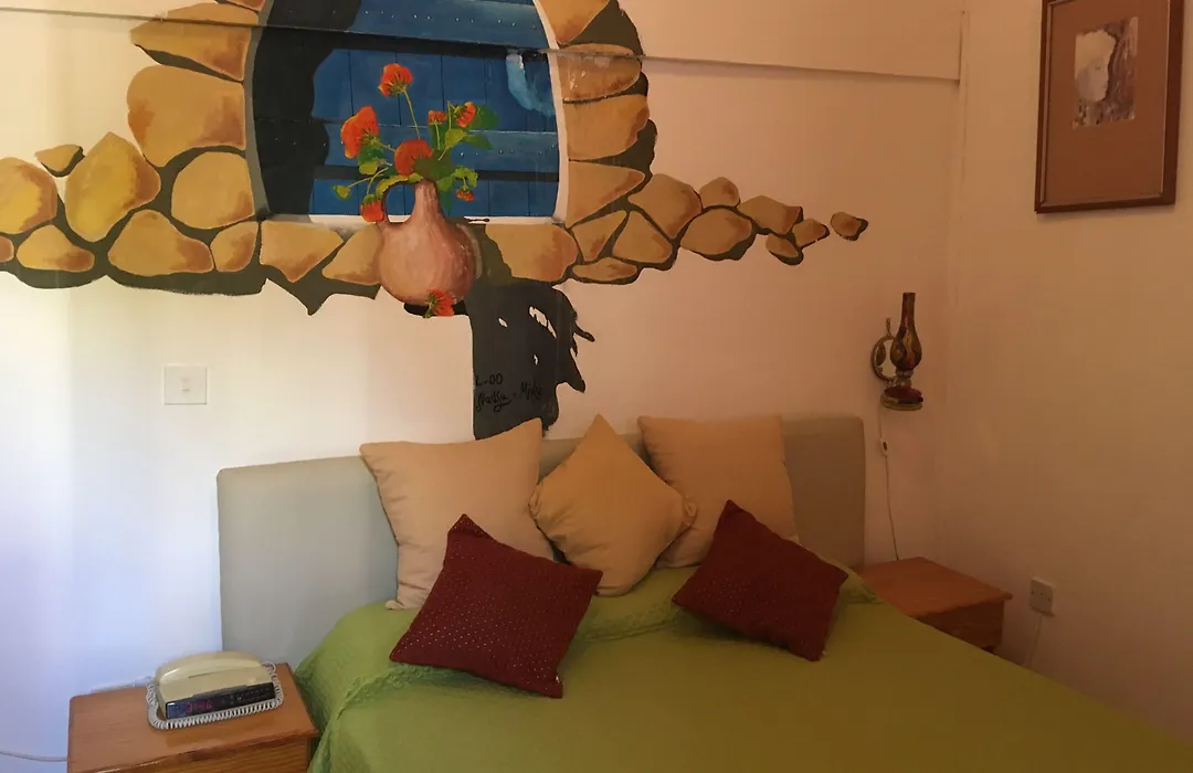 Kiniras Traditional Hotel & Restaurant-1