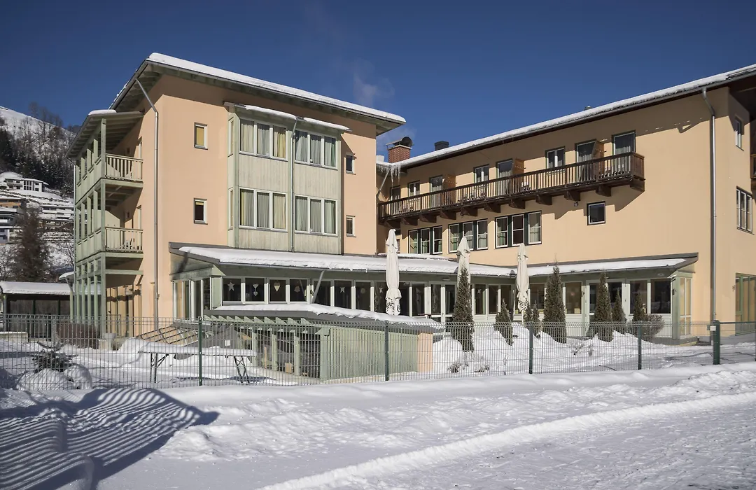 JUFA Hotel Kaprun-1