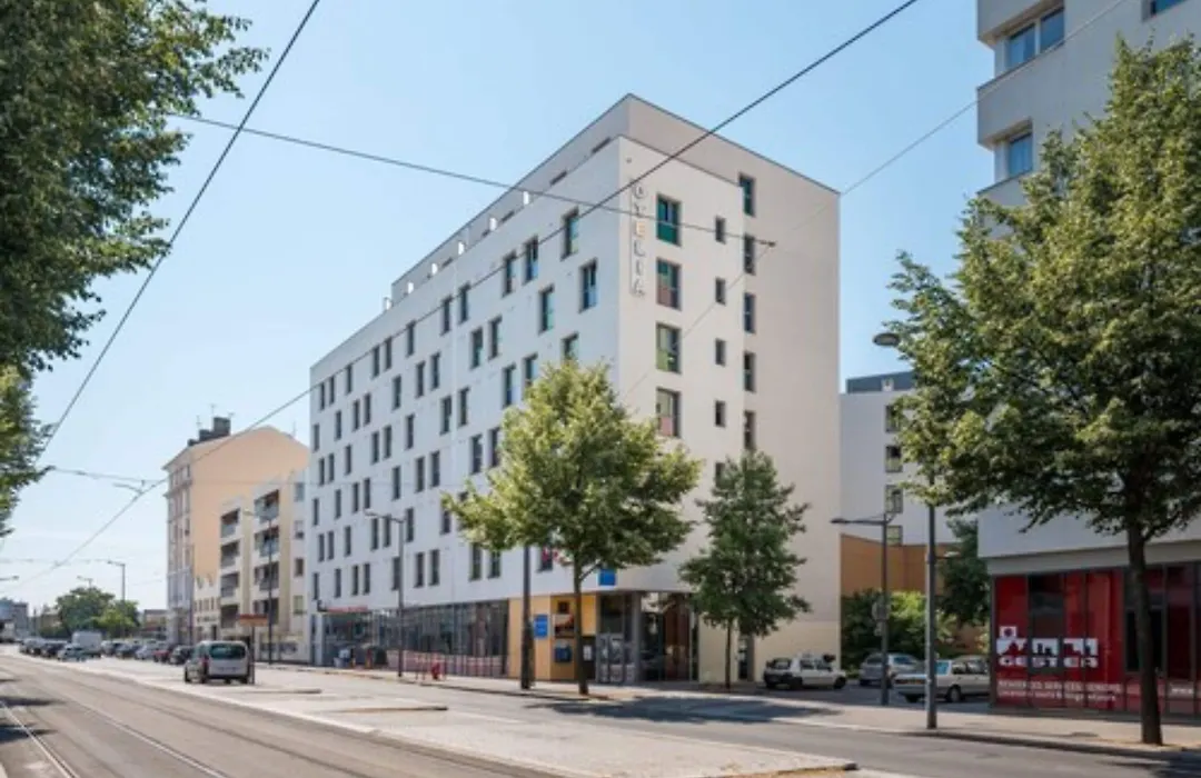 B&B Home Lyon Centre Berthelot-1