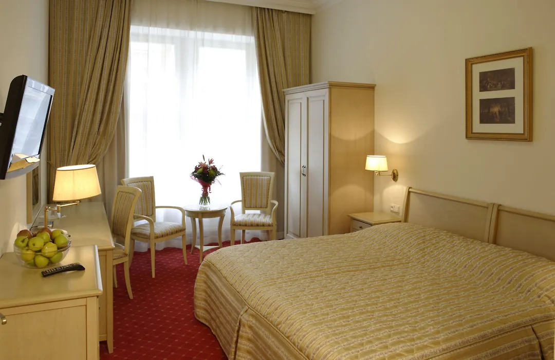 Spa Hotel Schlosspark-1