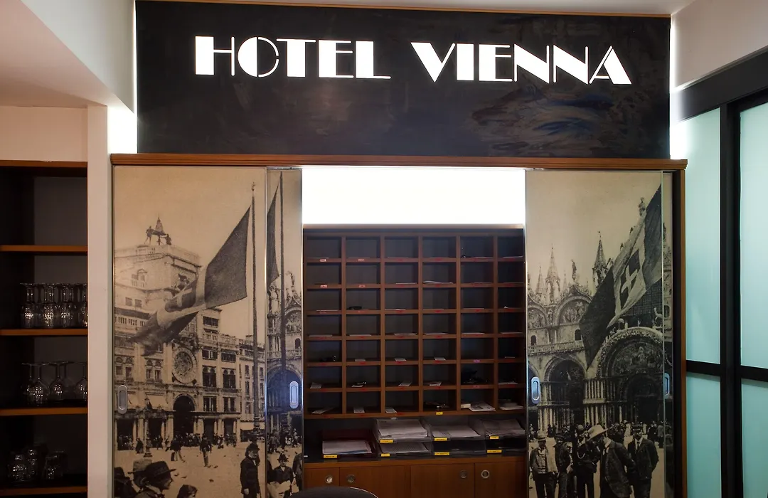 Hotel Vienna-1