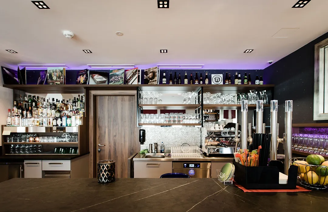 Aparthotel Dorfplatzl Garni Apartments & B&B-1