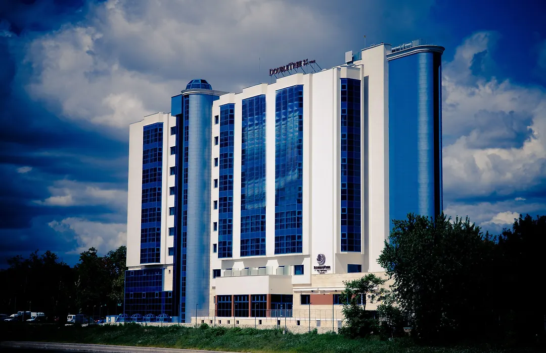 Doubletree By Hilton Oradea-1