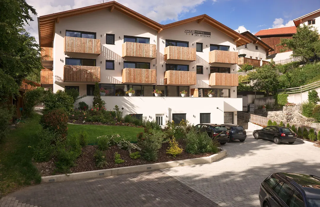 Lapis Monti Apartments & Suites-1