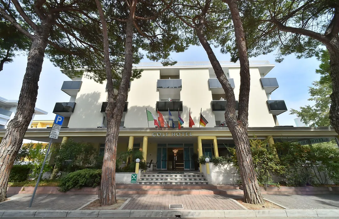 Hotel Golf ***S-1